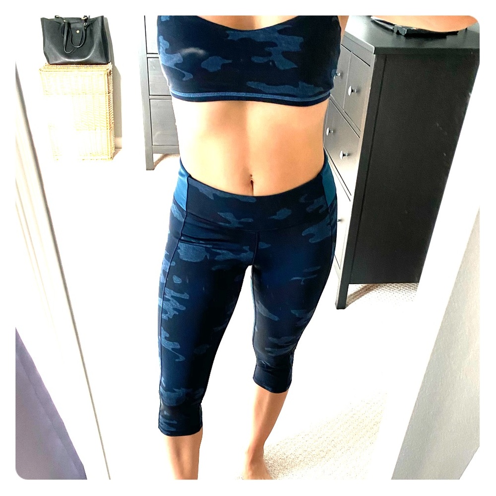 Lululemon free to be sports bra camo 4